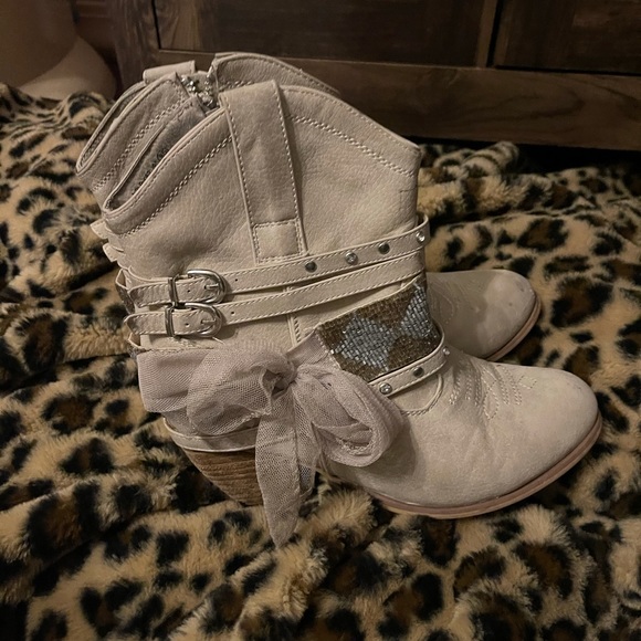 Women’s NOT RATED booties size 8.5 - Picture 5 of 5